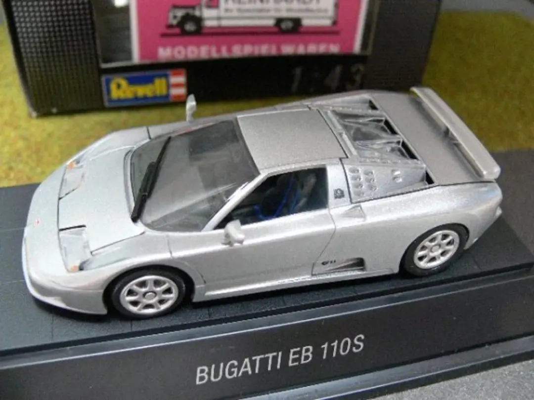 Revell Bugatti EB 110S Modelauto 1:43