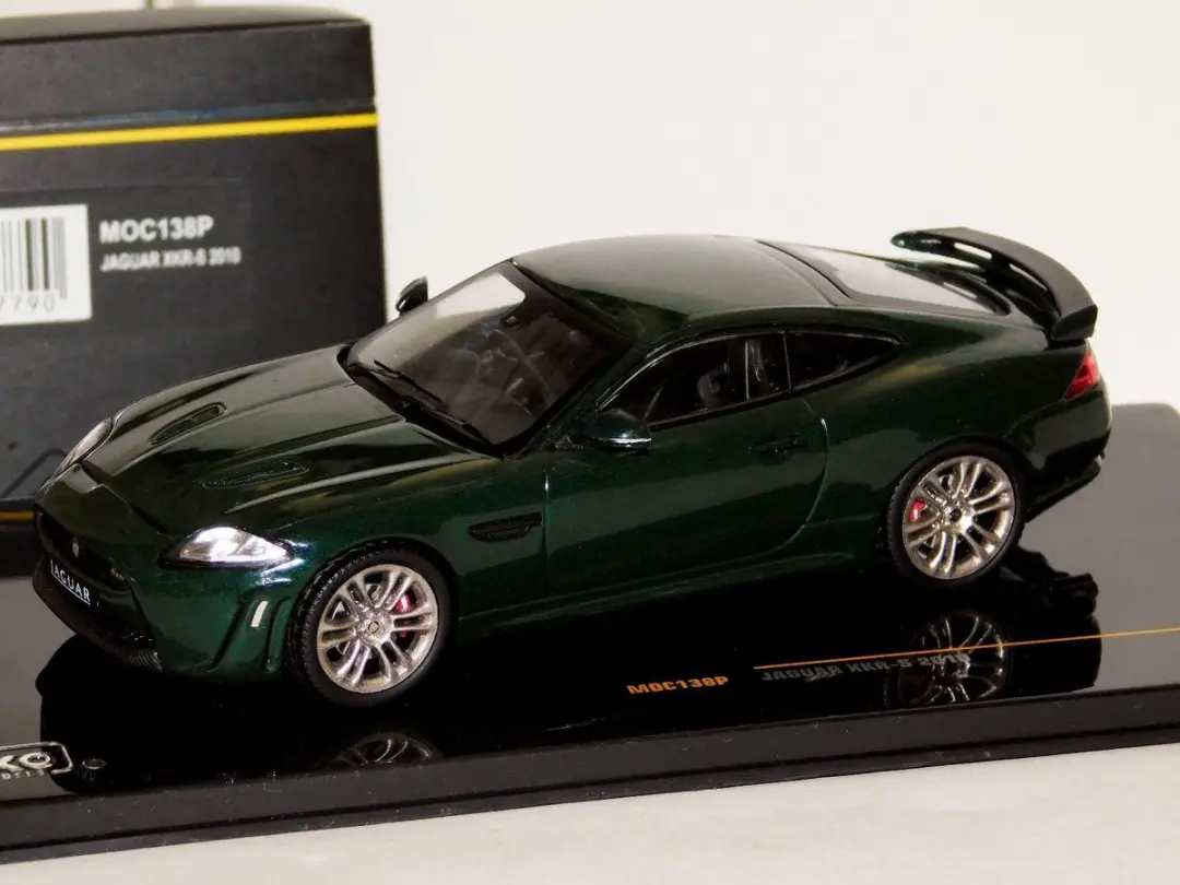 Jaguar XKR-S 2010 Modelauto 1:43
