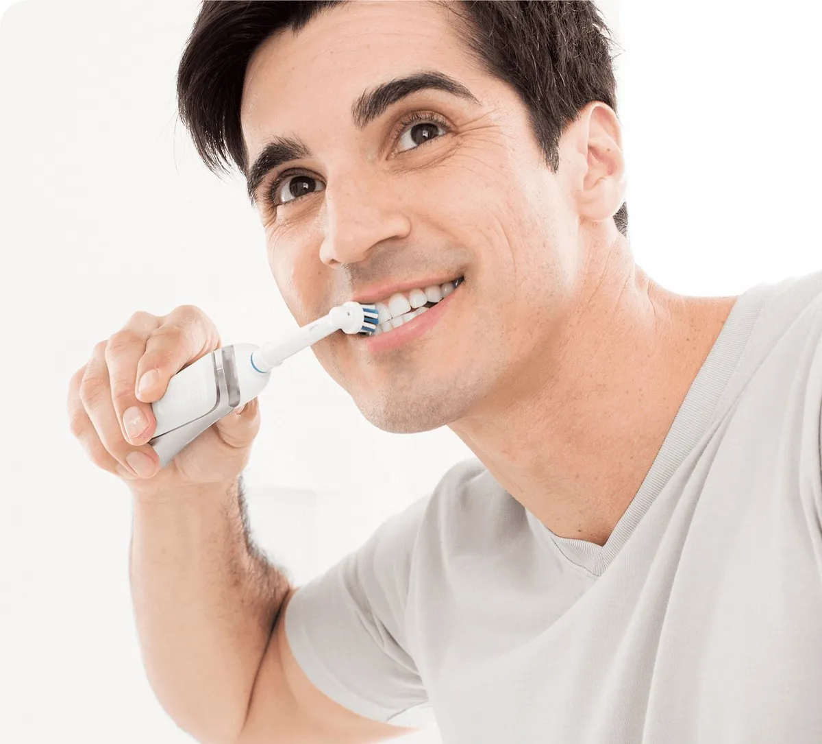 Oral-B 3DWhite EB18 Tandenborstels - 3 Stuks - Wit