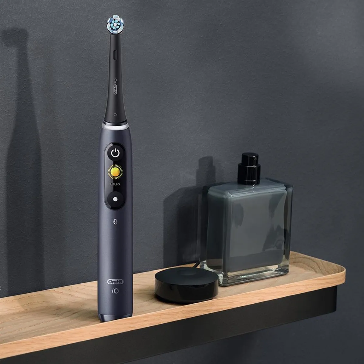 Oral-B iO Series 8 4210201363095 Elektrische Tandenborstel - Black - afbeelding 6 van 6