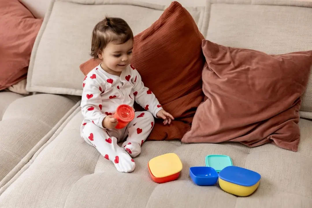 Nûby Stapelbare Bewaardoosjes Set 3 Stuks - 230/350/590ml - Rood/Geel/Blauw - afbeelding 6 van 6