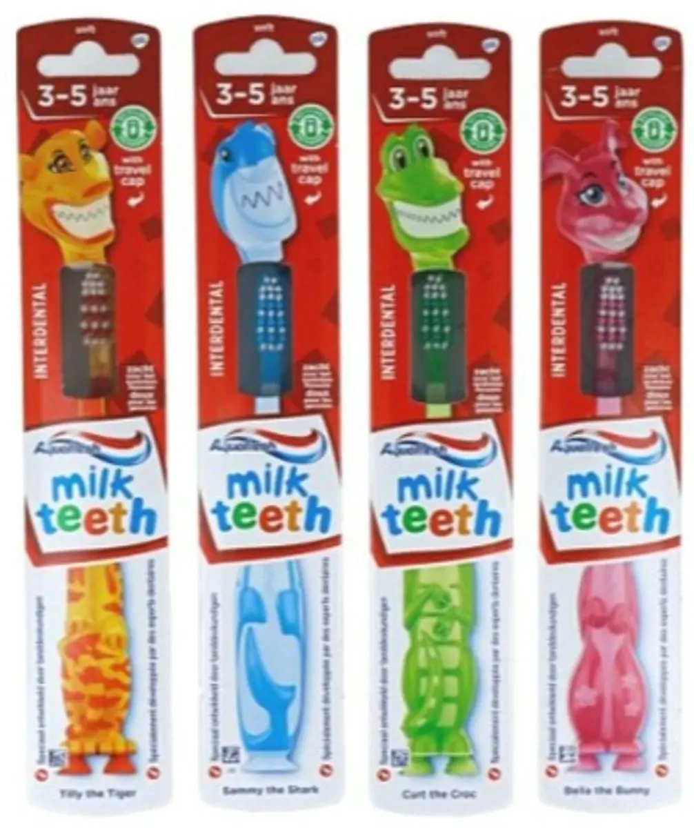 Aquafresh Melktanden Tandenborstel - 4 Kleuren
