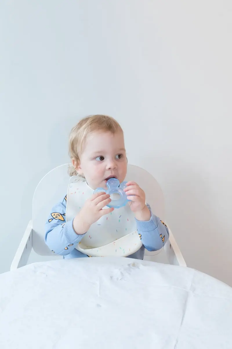 Nûby Sprinkelspakket Mini Drinkbeker & Slabbetje - 60ml