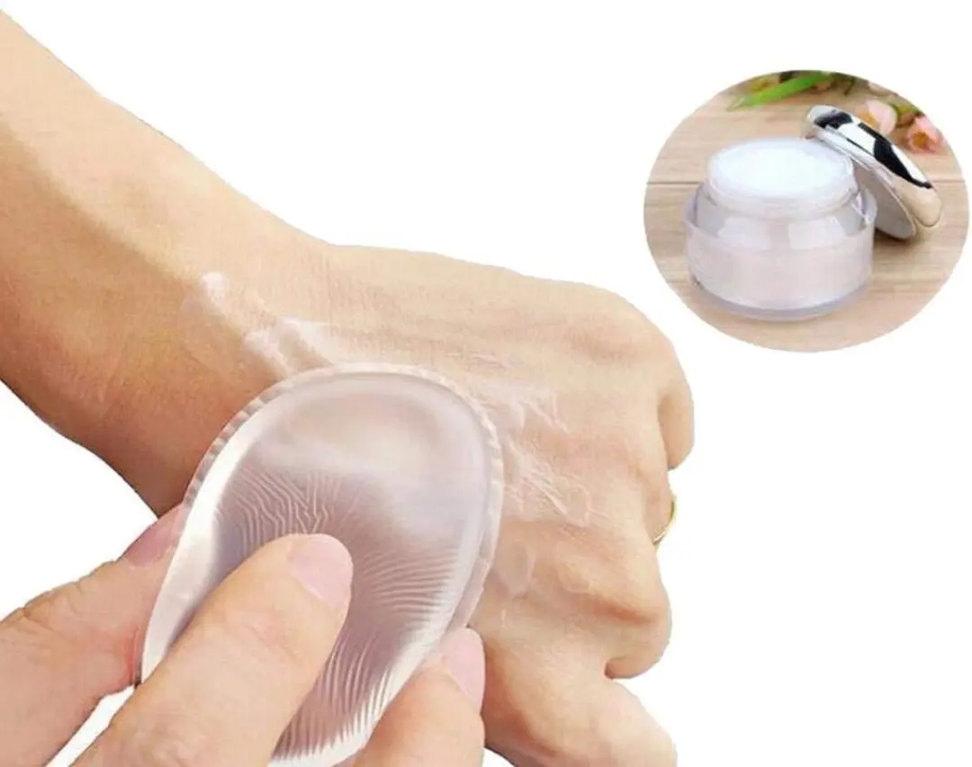 Beauty Essentials Ronde Siliconenspons Transparant 6x4cm