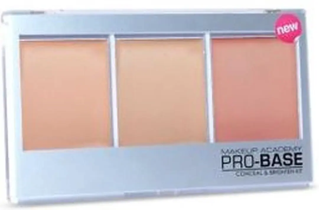 MUA Pro-Base Conceal & Brighten Kit