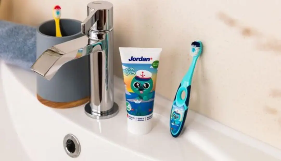 Jordan Step 1 Baby Tandpasta & Tandenborstel Bijtring - 3 Stuks