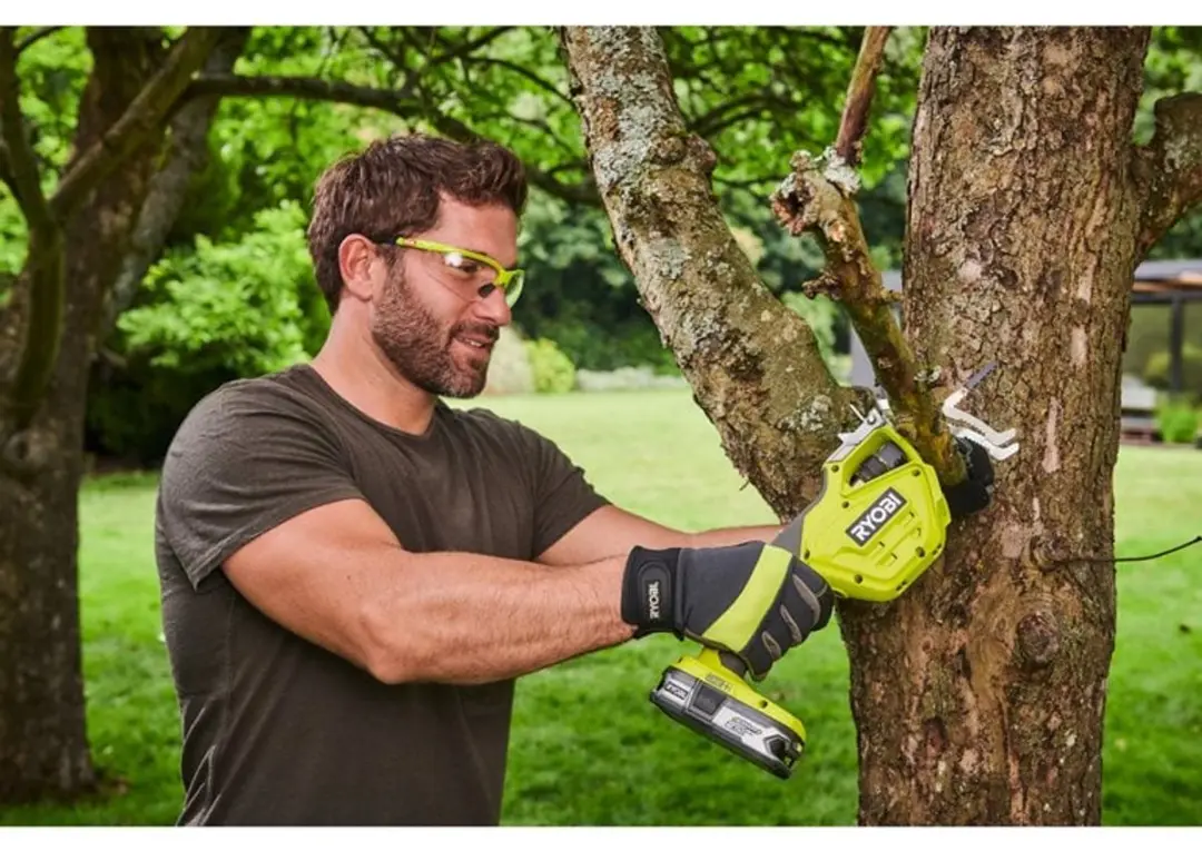 Ryobi ONE+ 18V 15cm Snoeizaag - Hout