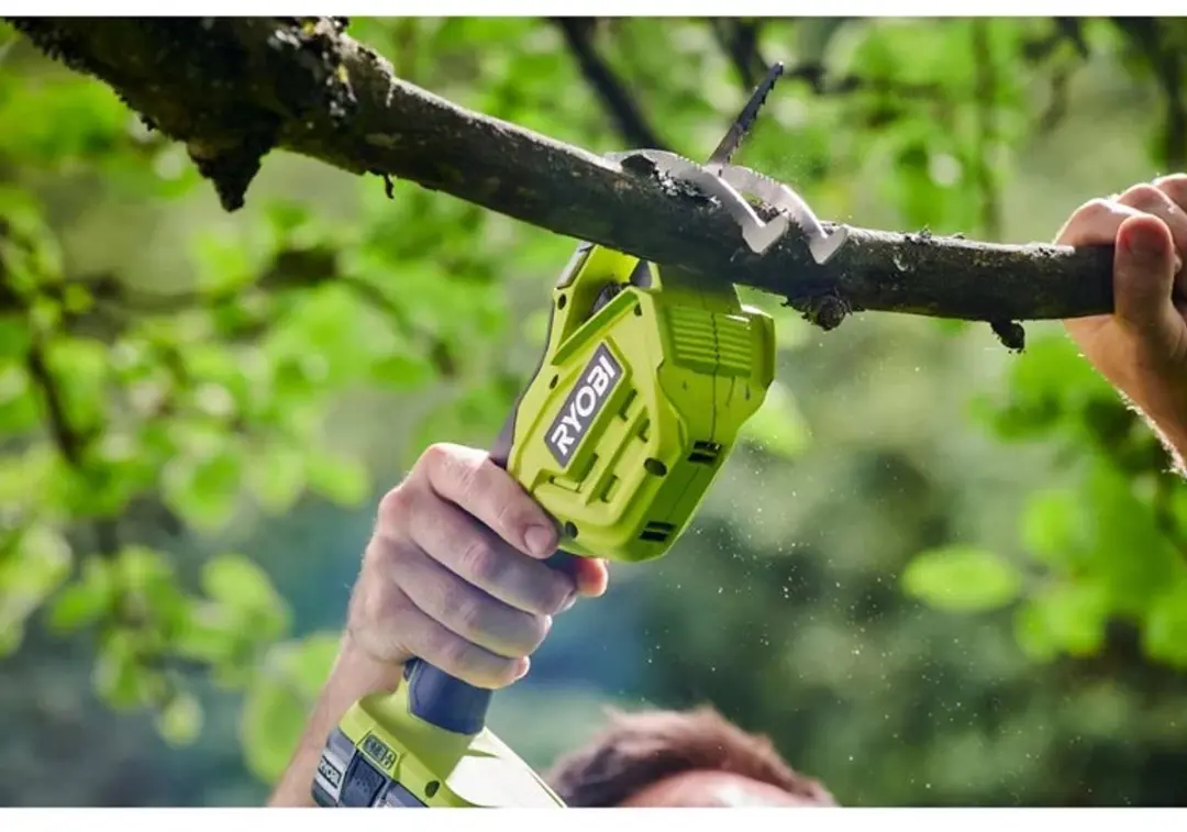 Ryobi ONE+ 18V 15cm Snoeizaag - Hout
