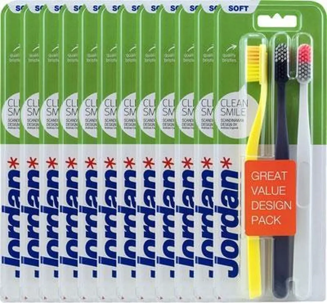 Jordan Tandenborstel Clean Smile Soft - 12 Stuks