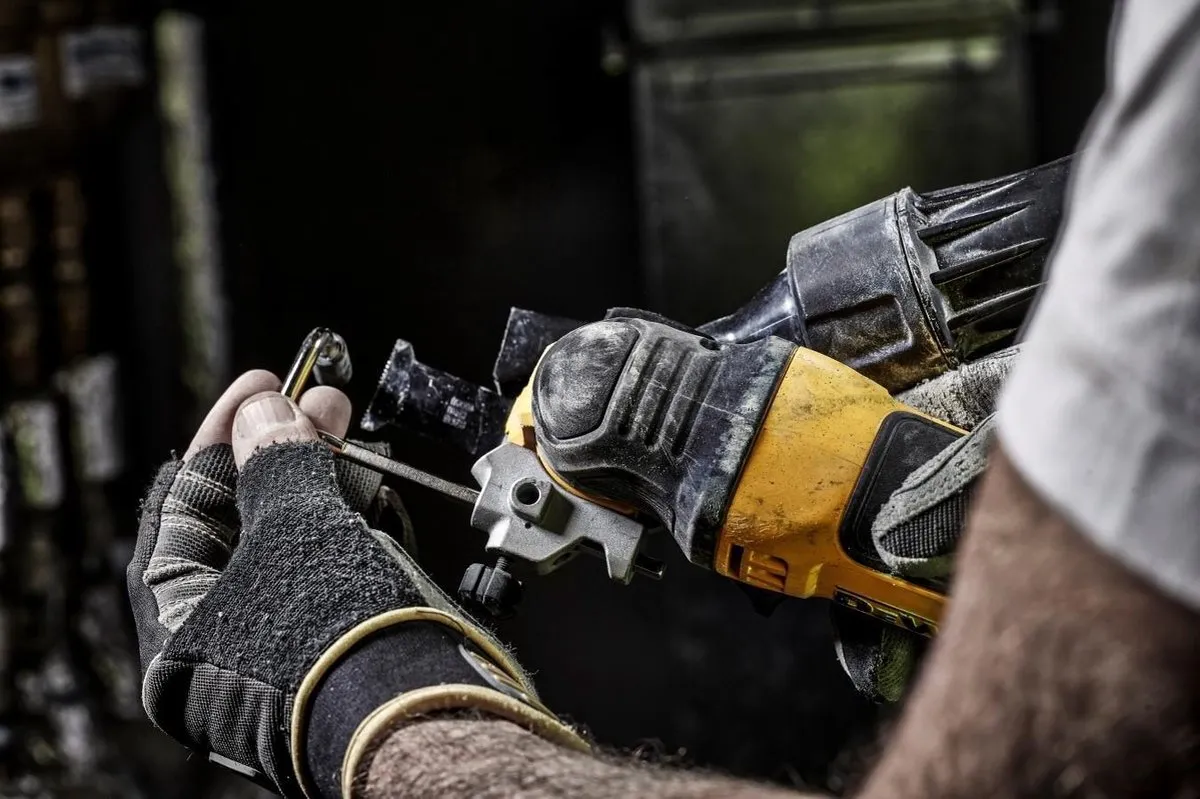 DeWalt DWE315 Oscillerende Multitool - 300W - 37 Accessoires