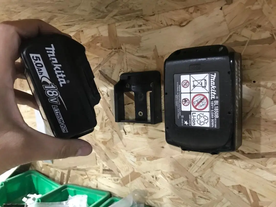 StealthMounts BM-MK18-6 Accuhouder Makita 18V LXT - 6 Stuks - Zwart