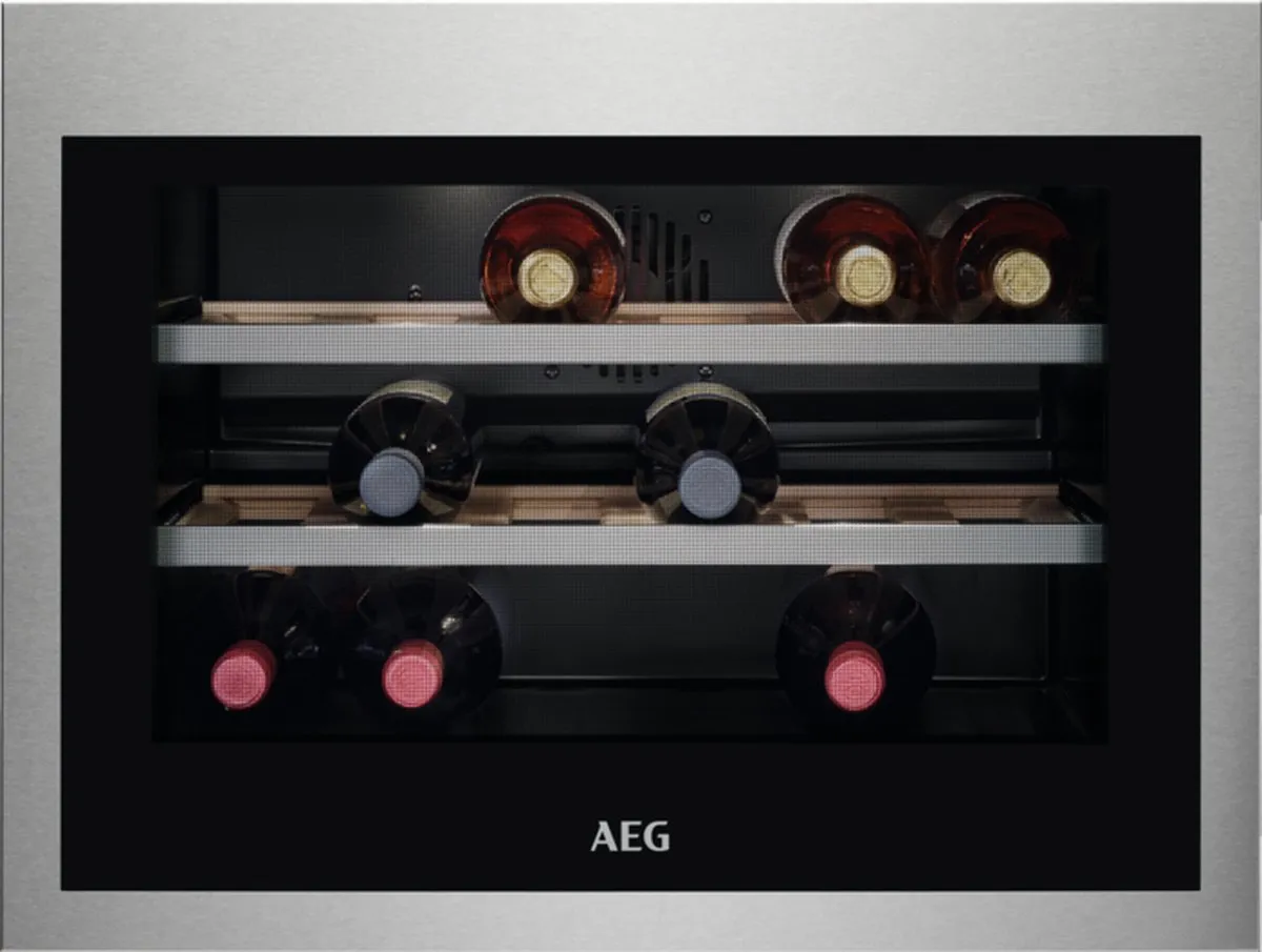 AEG KWE884520M Inbouwwijnkoelkast 49L - 18 Flessen - Roestvrijstaal
