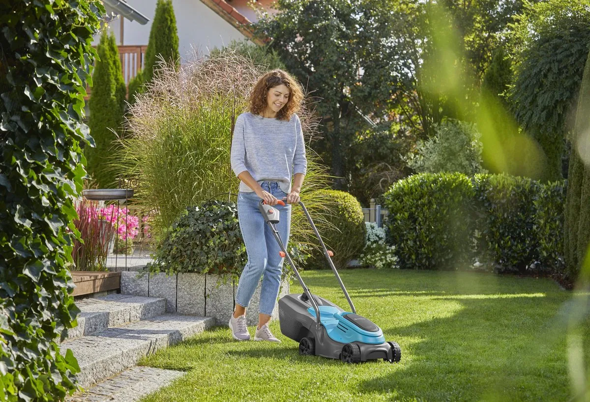 Gardena PowerMax 30/18V Grasmaaier - 30cm Snijbreedte - 25L Opvangbak