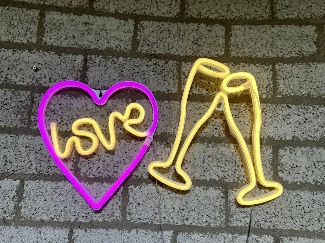 Impuls LED Hart & Love Neon Set
