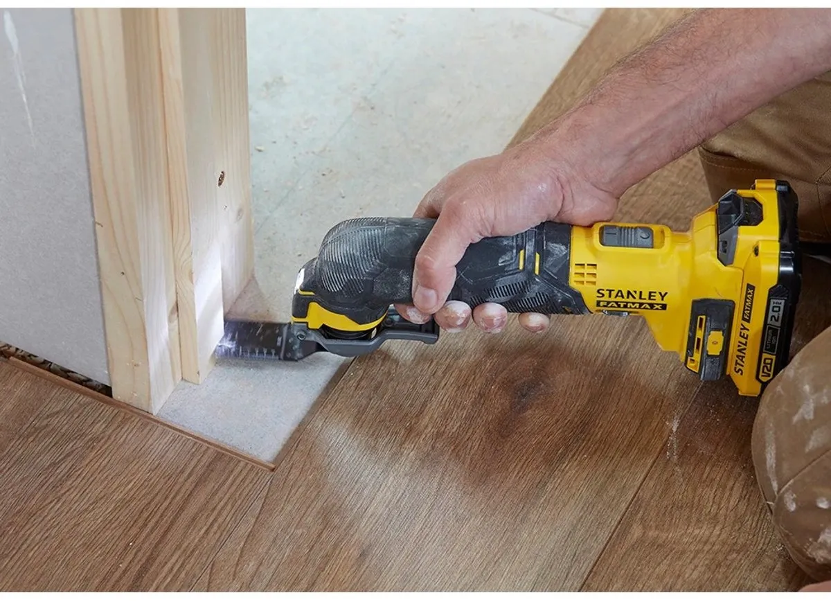 Stanley FatMax SFMCE500D2K-QW Multitool - 2x 2.0Ah Accu