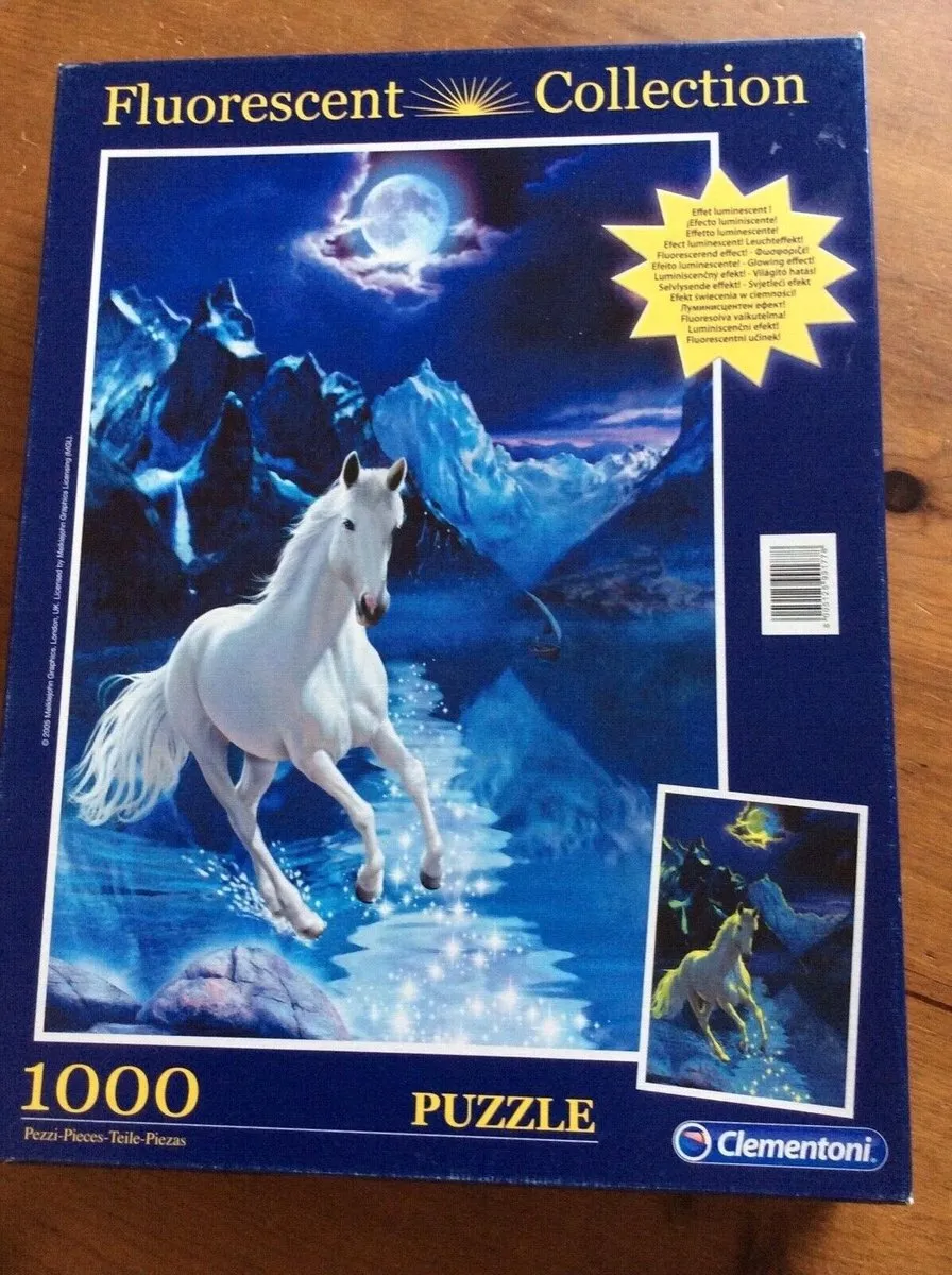 Clementoni Fluorescent Collection The White Stallion Puzzel