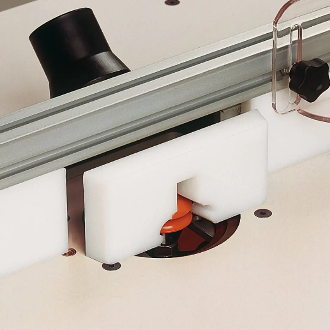 CMT Freestafel met bovenfreesmachine - o.a. beukenhout