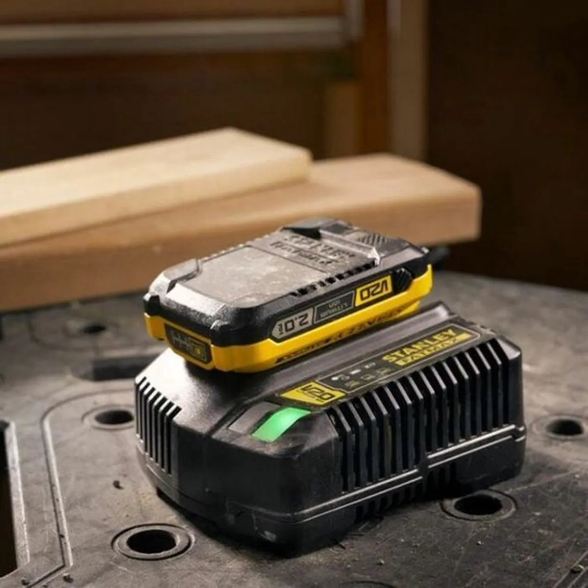 Stanley FATMAX V20 18V 2.0Ah Accu SFMCB202-XJ - afbeelding 6 van 6