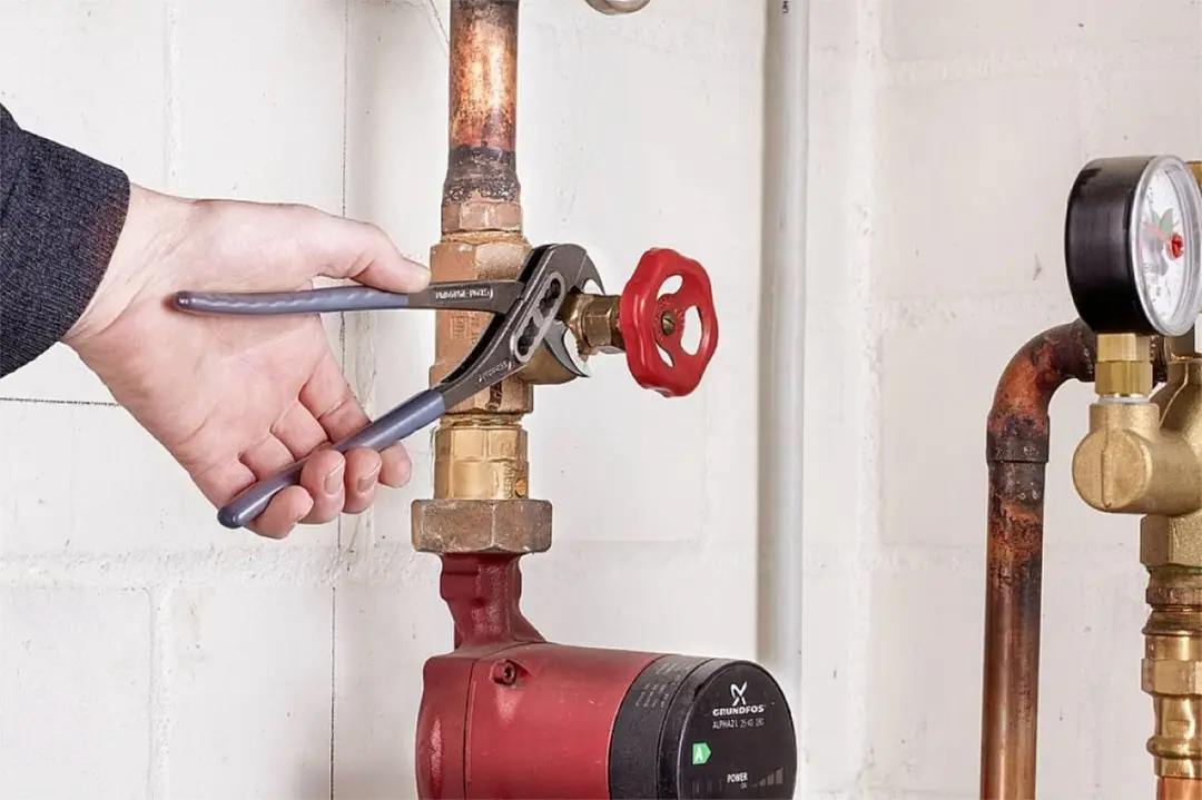 KWB Waterpomptang 240mm - Softgrip - Doorgestoken scharnier