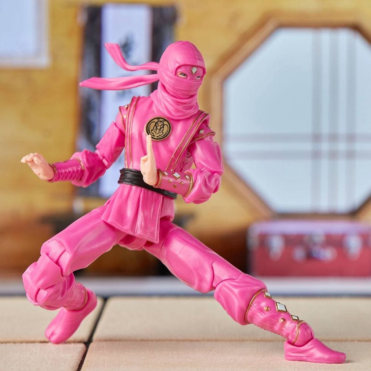 Hasbro Power Rangers Actiefiguur Power Rangers x Cobra Kai Ligtning Collection Morphed Samantha LaRusso Pink Mantis Ranger Multicolours
