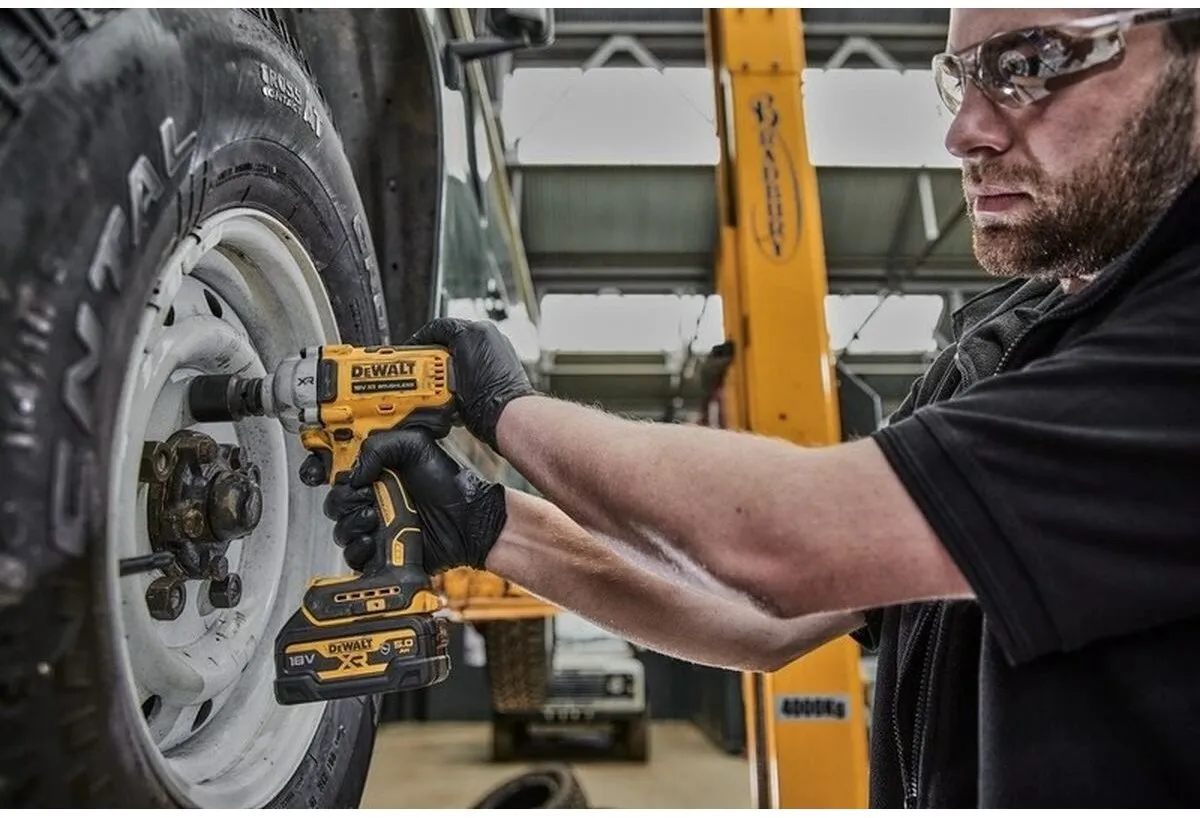 DeWalt DCF891P2T-QW Slagmoersleutel 18V - 2x 5.0Ah Accu - TSTAK Koffer