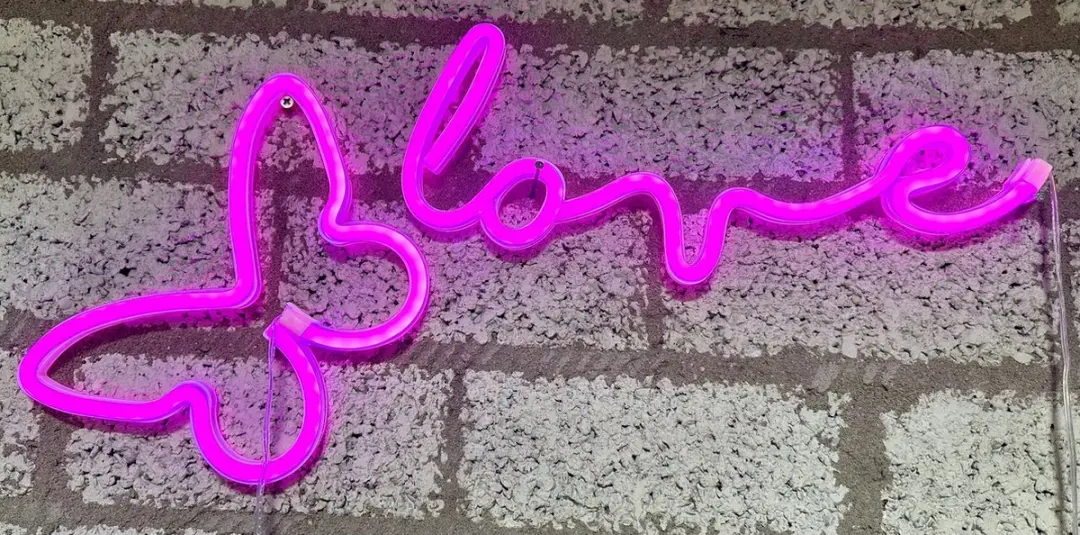 Impuls LED Vlinder & Love Neonlamp