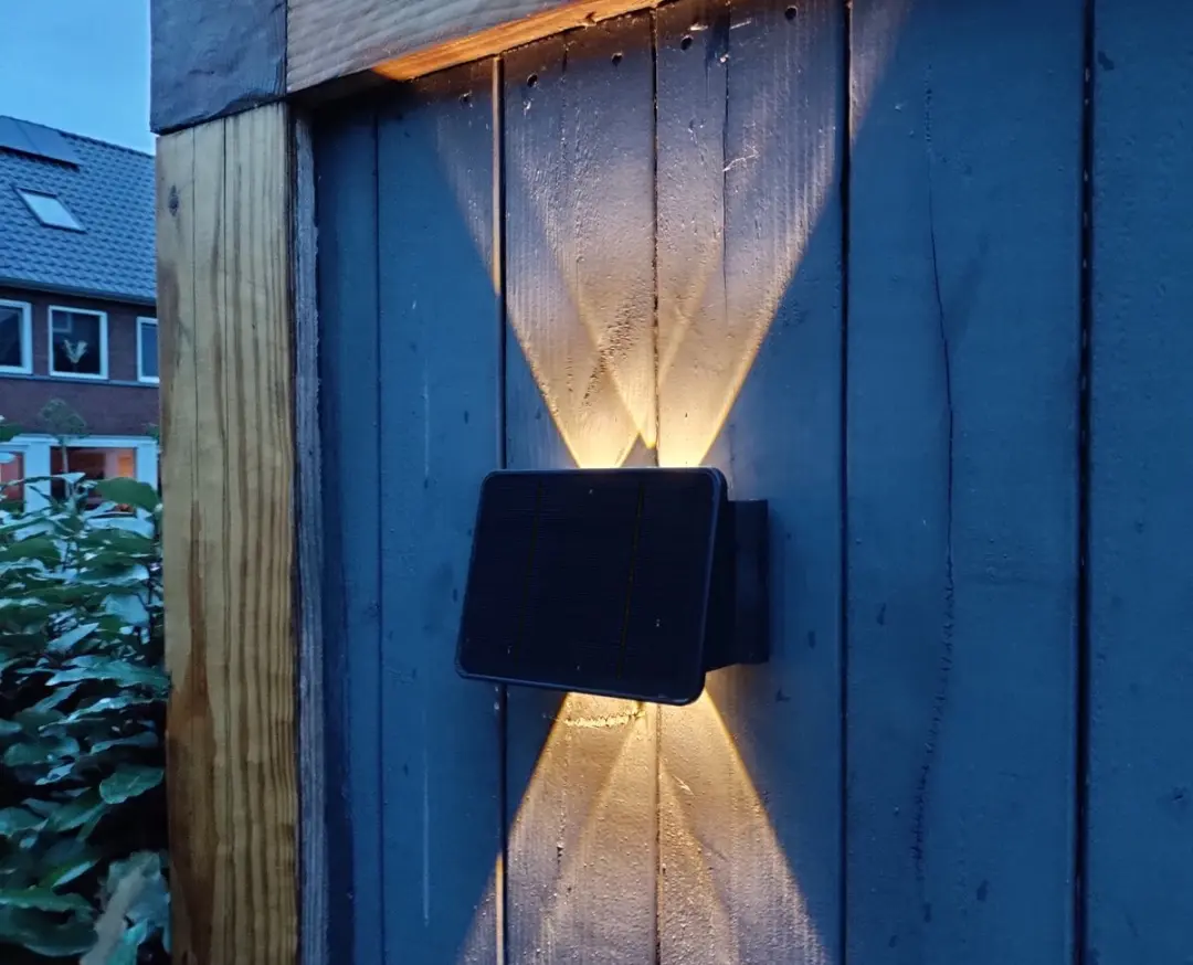 Powerplus Weasel Solar 4 Wandlamp Buiten - 1.8W - Zwart - afbeelding 6 van 6