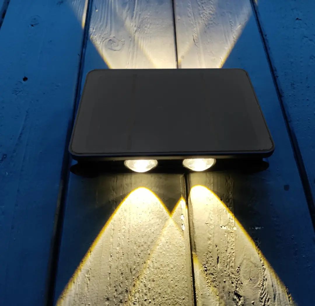 Powerplus Weasel Solar 4 Wandlamp Buiten - 1.8W - Zwart