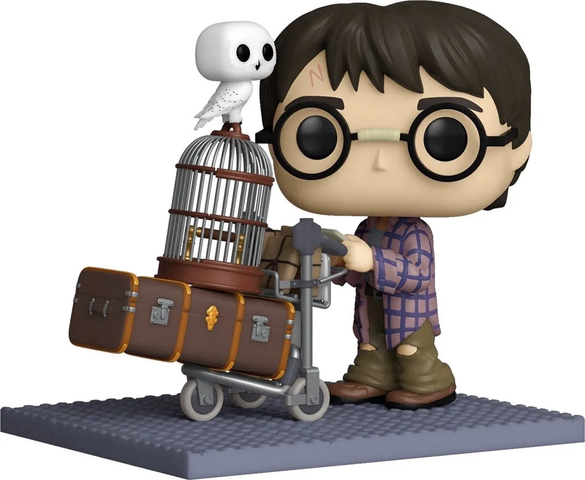 Funko Pop Deluxe Harry Potter Pushing Trolley #135 - Multi