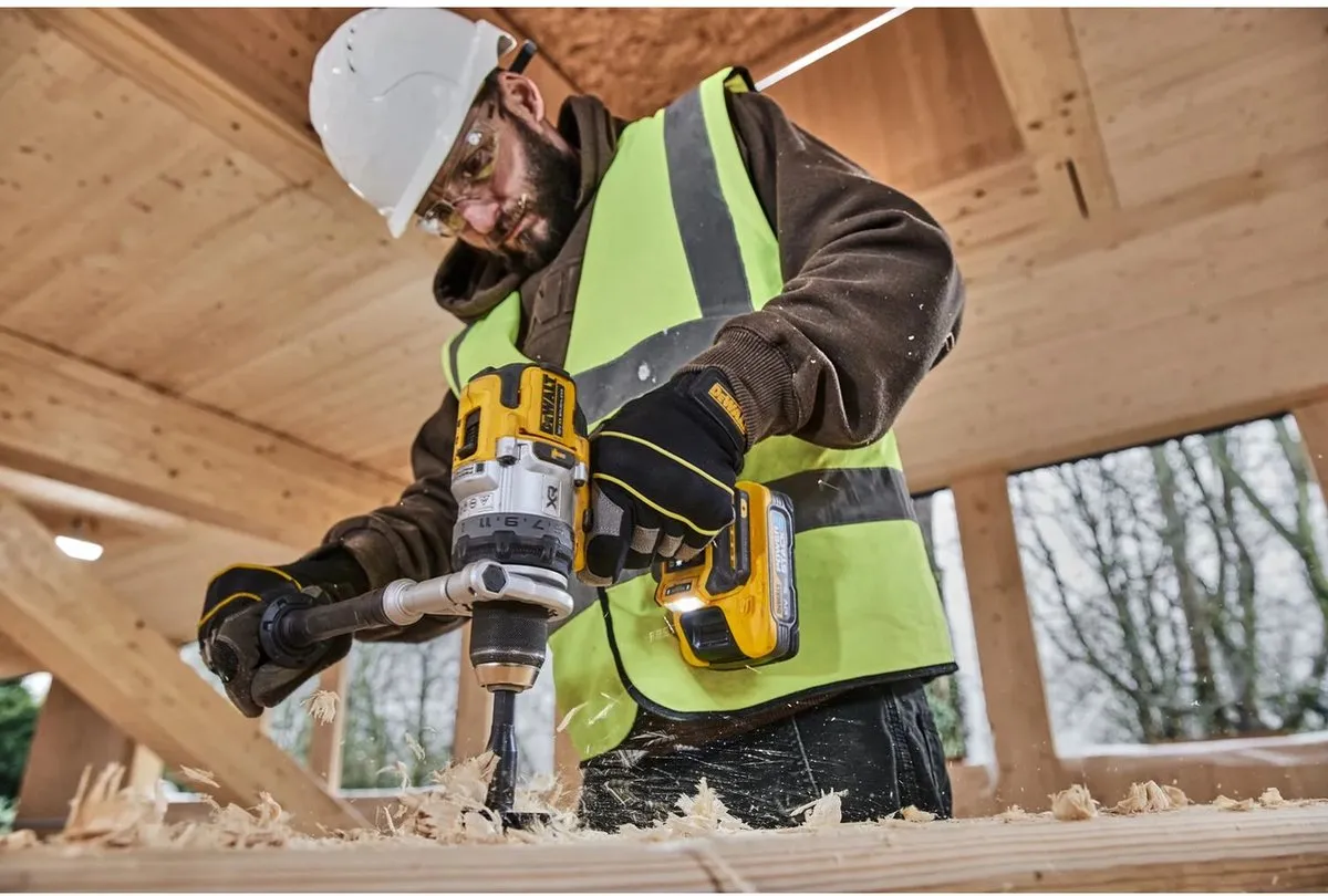 DeWalt DCD1007WW1T Klop-/schroefboormachine 18V XR - 13mm Beton