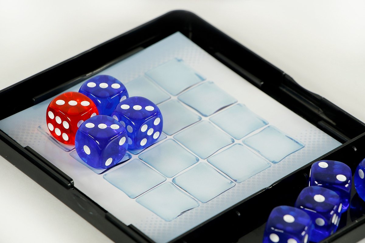 999 Games - D-Iced - Breinbreker - Coole, uitdagende puzzel - Stimuleert het logisch denkvermogen - Educatief spel - Denkpuzzel - Solo spel - Klein cadeautje