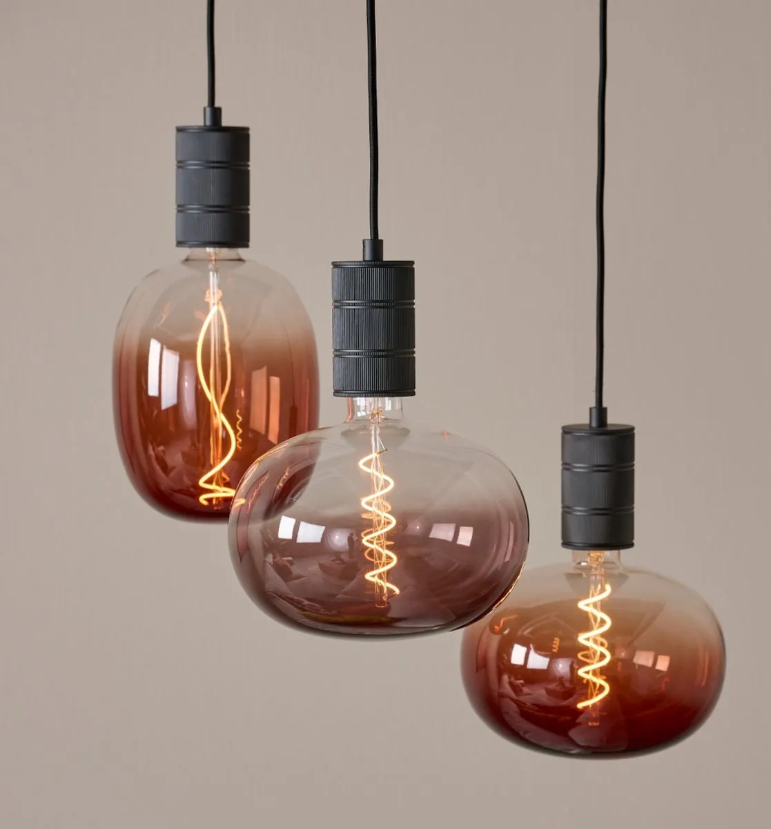Calex Retro Plafondlamp 3x E27 - 10x70cm - Zwart - afbeelding 6 van 6