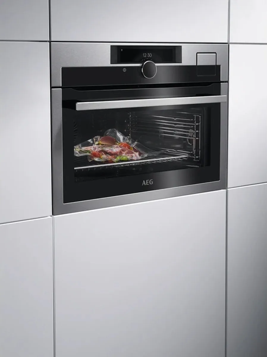 AEG KSE998290M Koelkast - 43L - Roestvrijstaal