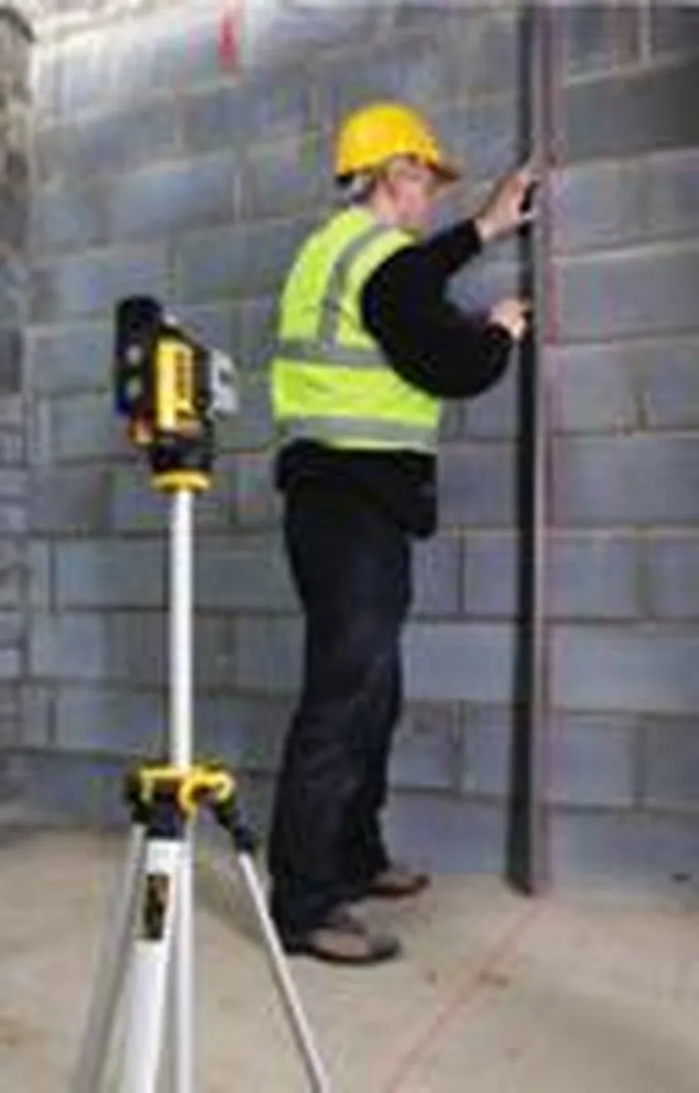 DeWalt DW088KTRI Zelfnivellerende Kruislijnlaser - Rood - 5m