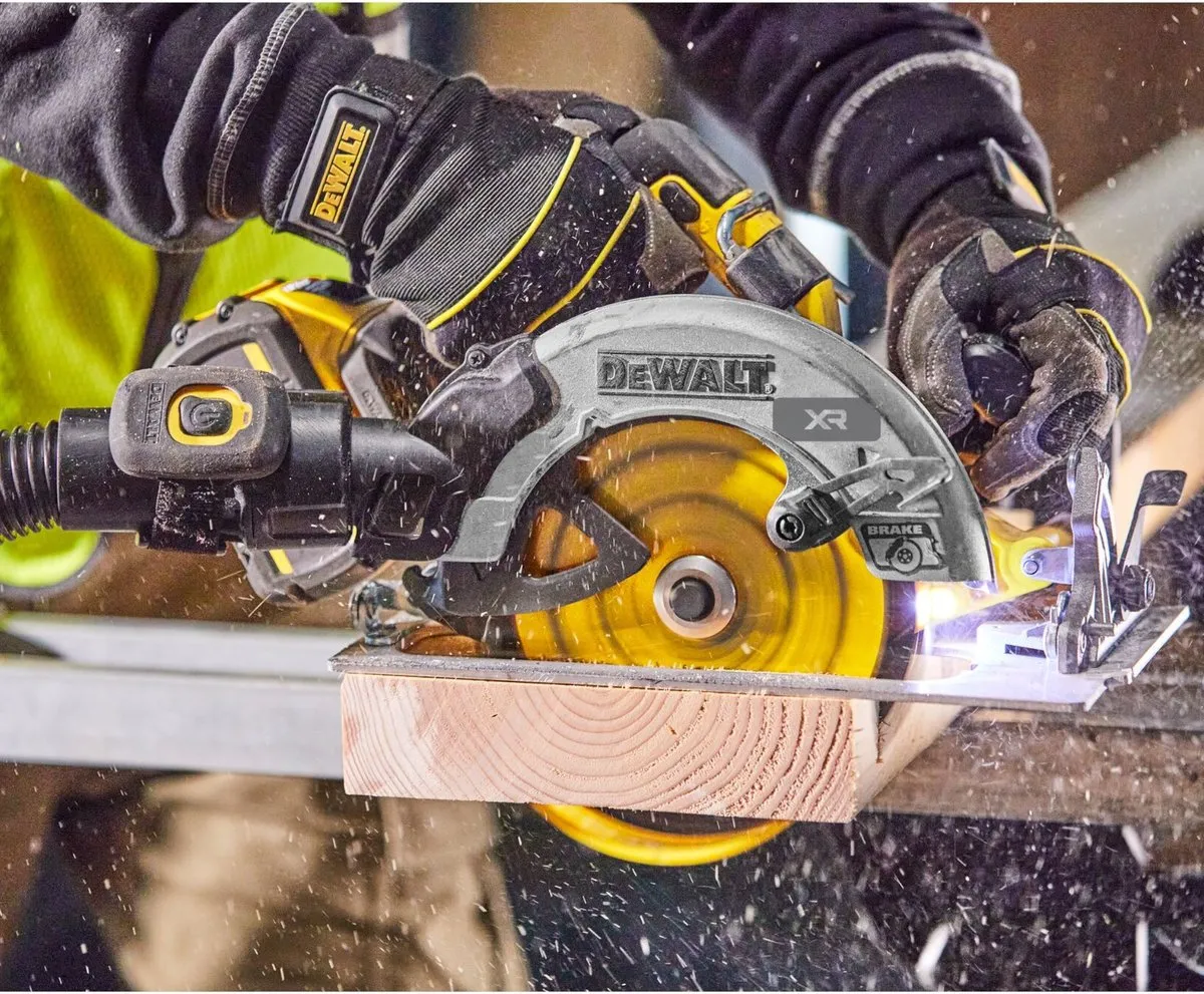 DeWalt DCS 573 Accucirkelzaag 18V - 190mm - 5.0Ah - Hout - afbeelding 3 van 5