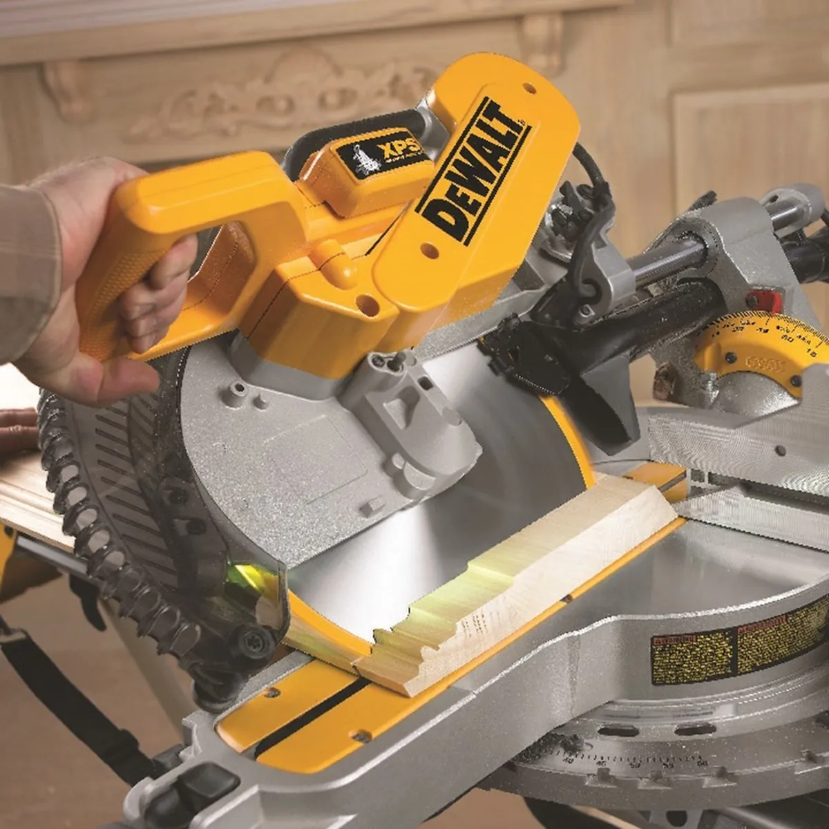 DeWalt DWS780 Afkortzaagmachine - 1675W - 305mm Zaagblad