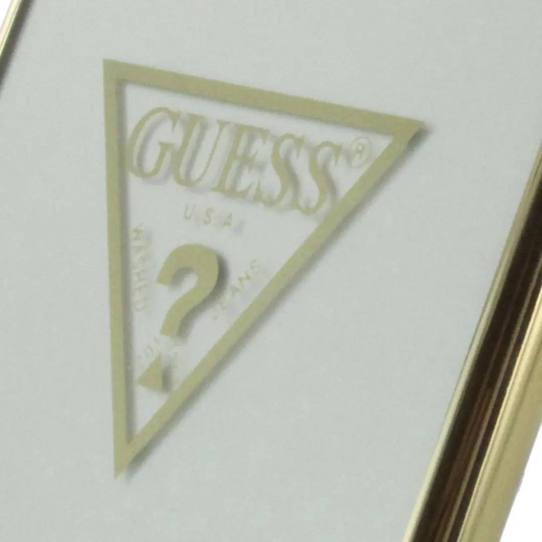 GUESS Triangle Back Case iPhone 7 - Goud GUHCP7TRTLGO