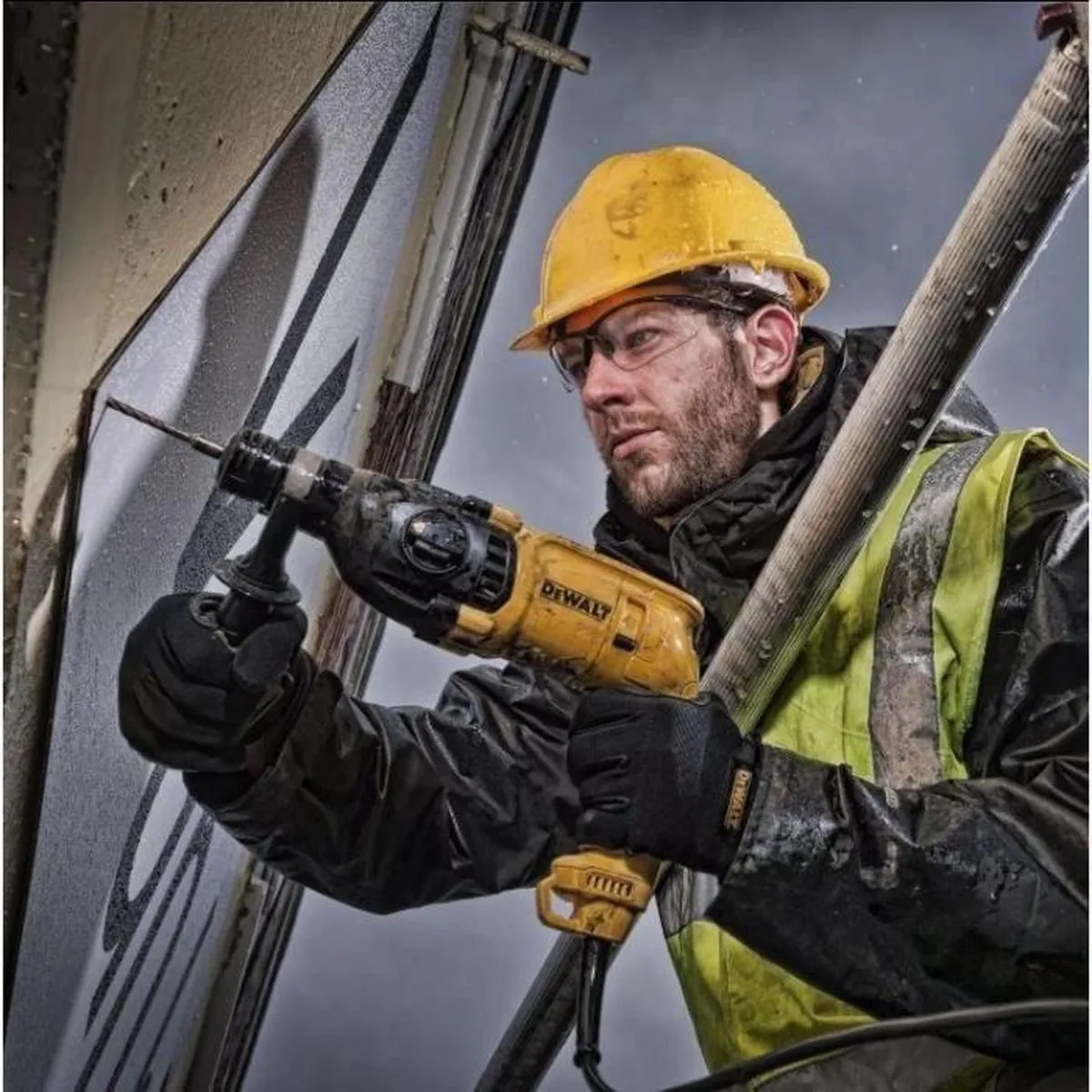 DeWalt D25033K SDS-Plus Combihamer 710W - 22mm - In koffer