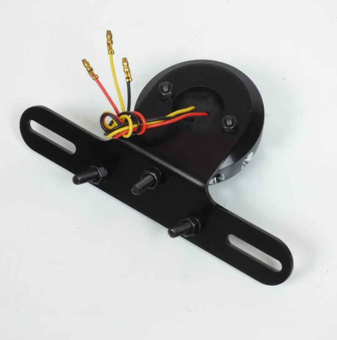 Replay LED Achterlicht 12V - met zwarte nummerplaatsteun