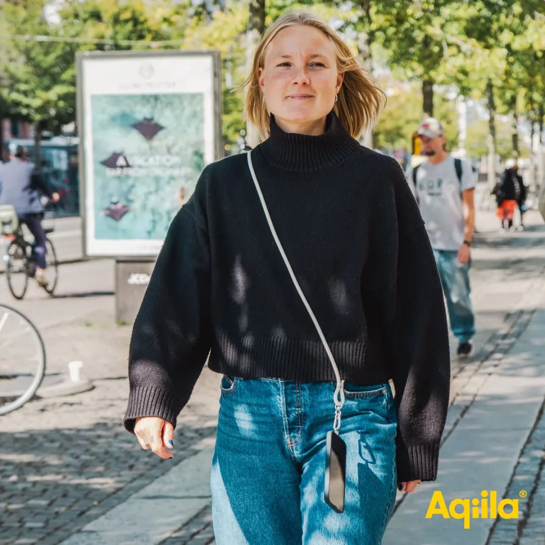 Aqiila 2-in-1 Lanyard USB-C naar USB-C 60W - Beige - afbeelding 6 van 6