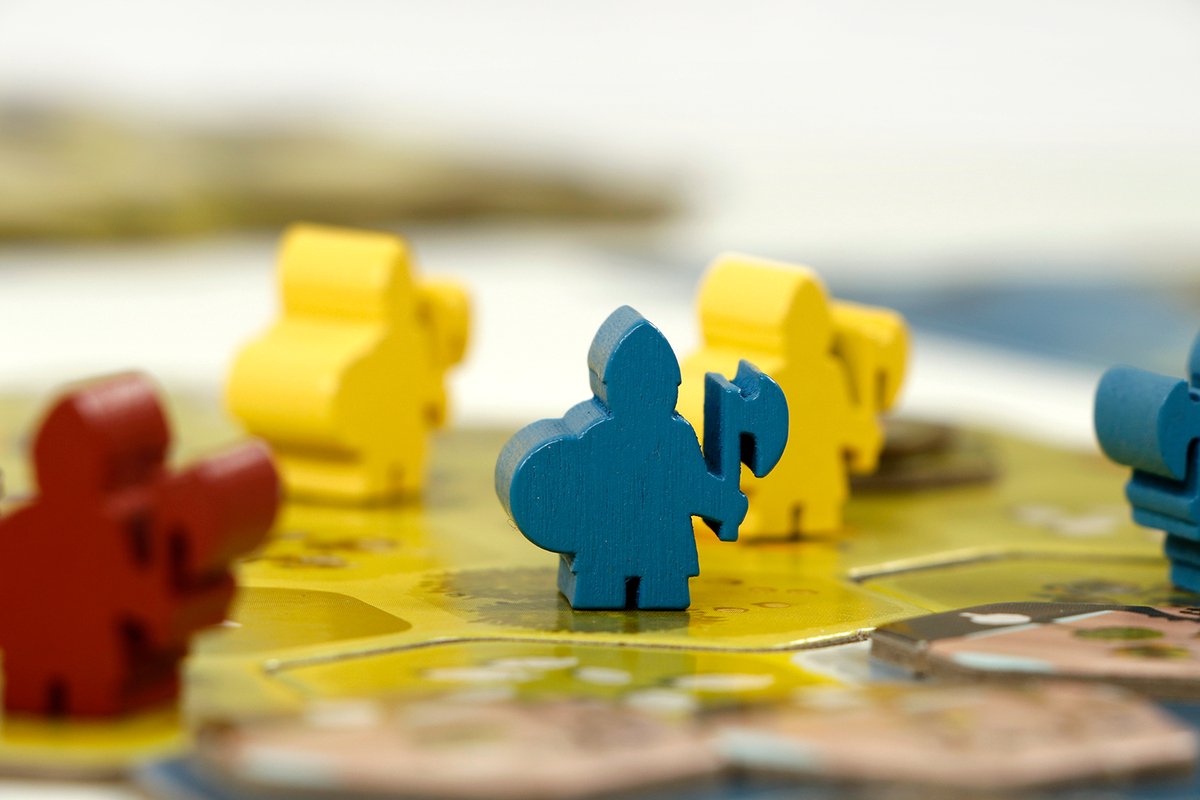 999 Games - Vlooot - Bordspel - Tactisch bord- en legspel, dat maar een half uurtje duurt!