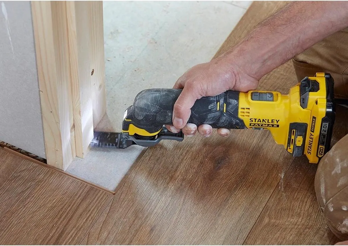 Stanley FatMax V20 SFMCE500B-XJ Oscillerende Multitool - 5 Accessoires