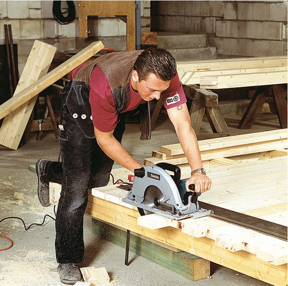 Makita 5103R Cirkelzaag 2100W - 270mm