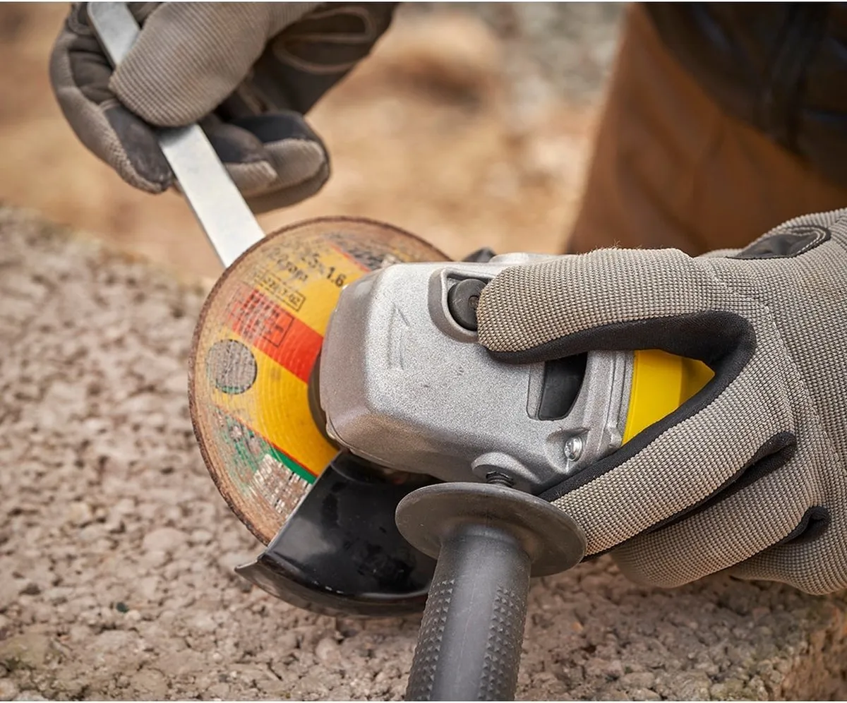 Stanley Fatmax FMEG225VS Haakse Slijper 1100W - 125mm Metaal