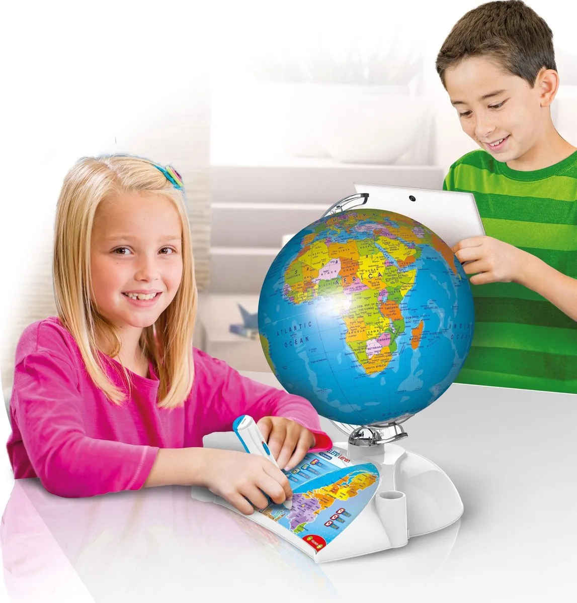 Clementoni Ontdek de Wereld Interactieve Wereldbol 66657 - Multi Kleur