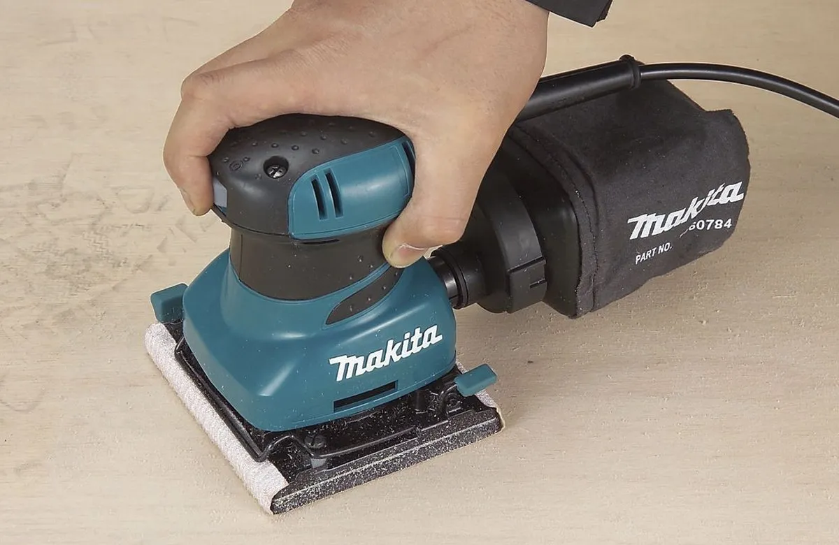 Makita BO4556K Vlakschuurmachine 200W