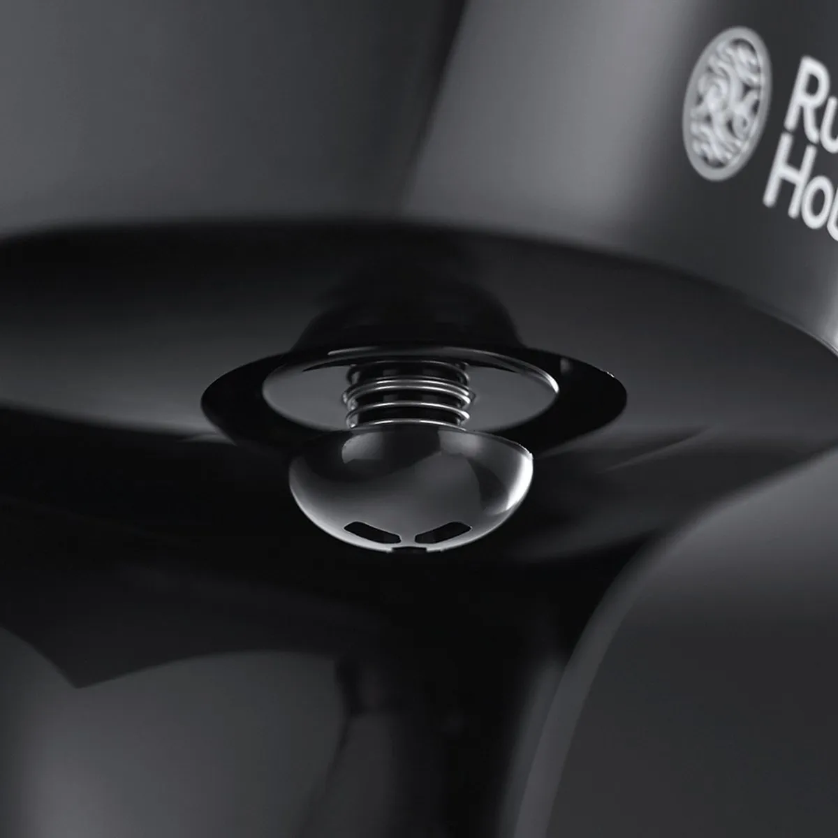 Russell Hobbs Textures Plus 22620-56 Filterkoffiezetapparaat 12 Koppen - 1,25L - Zwart