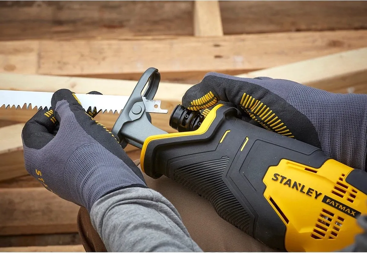 Stanley FatMax V20 SFMCS300B-XJ Reciprozaag 18V