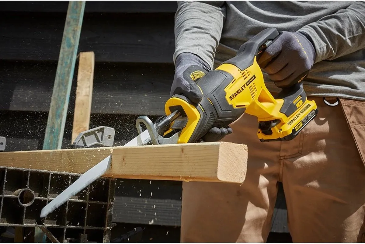 Stanley FatMax V20 SFMCS300B-XJ Reciprozaag 18V