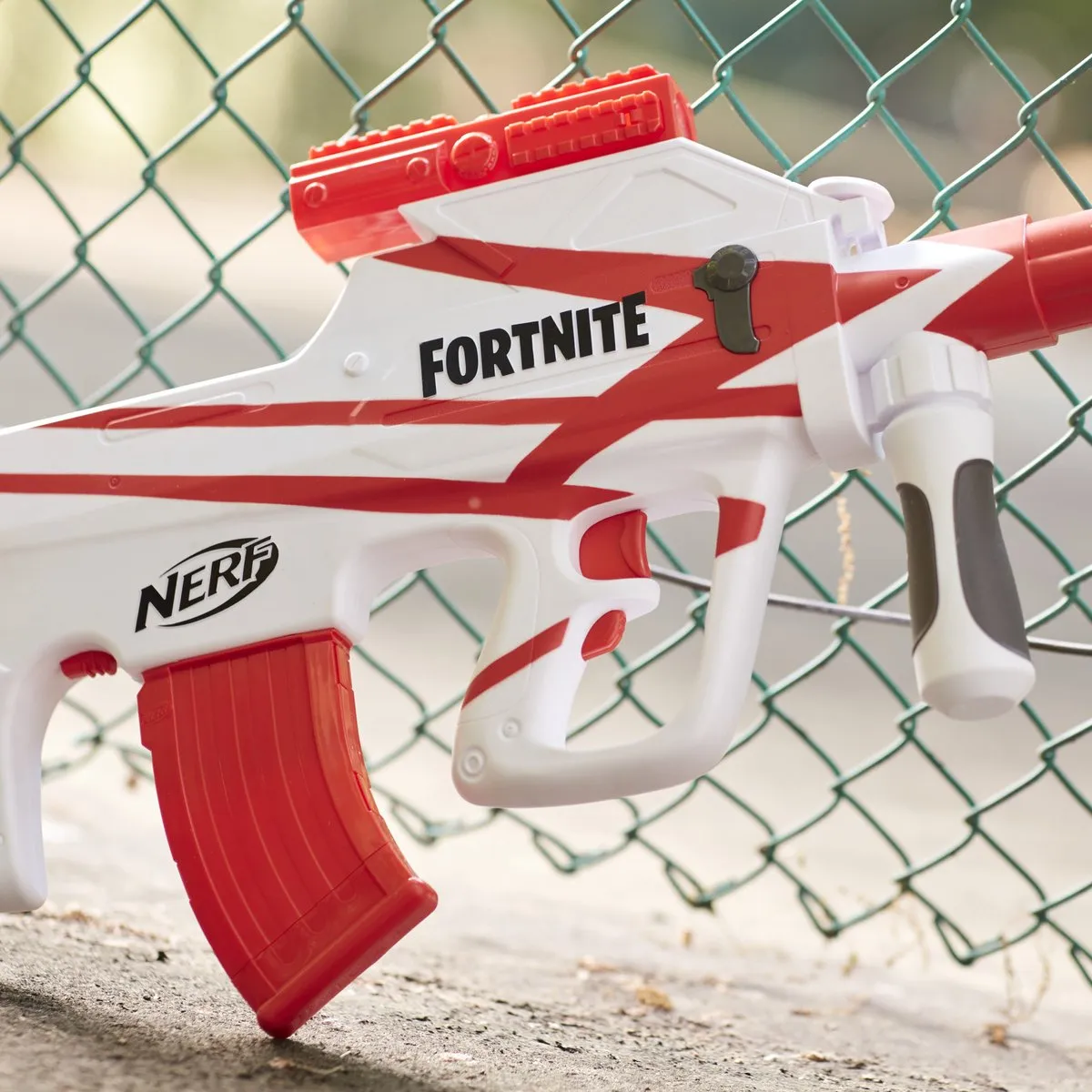 Nerf Fortnite B AR Blaster F2344F02 - 4x AA